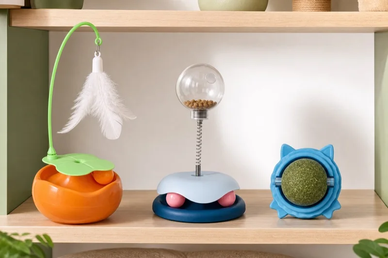 Interactive Cat Toys: A Three-Format Retail Range for Pet Stores